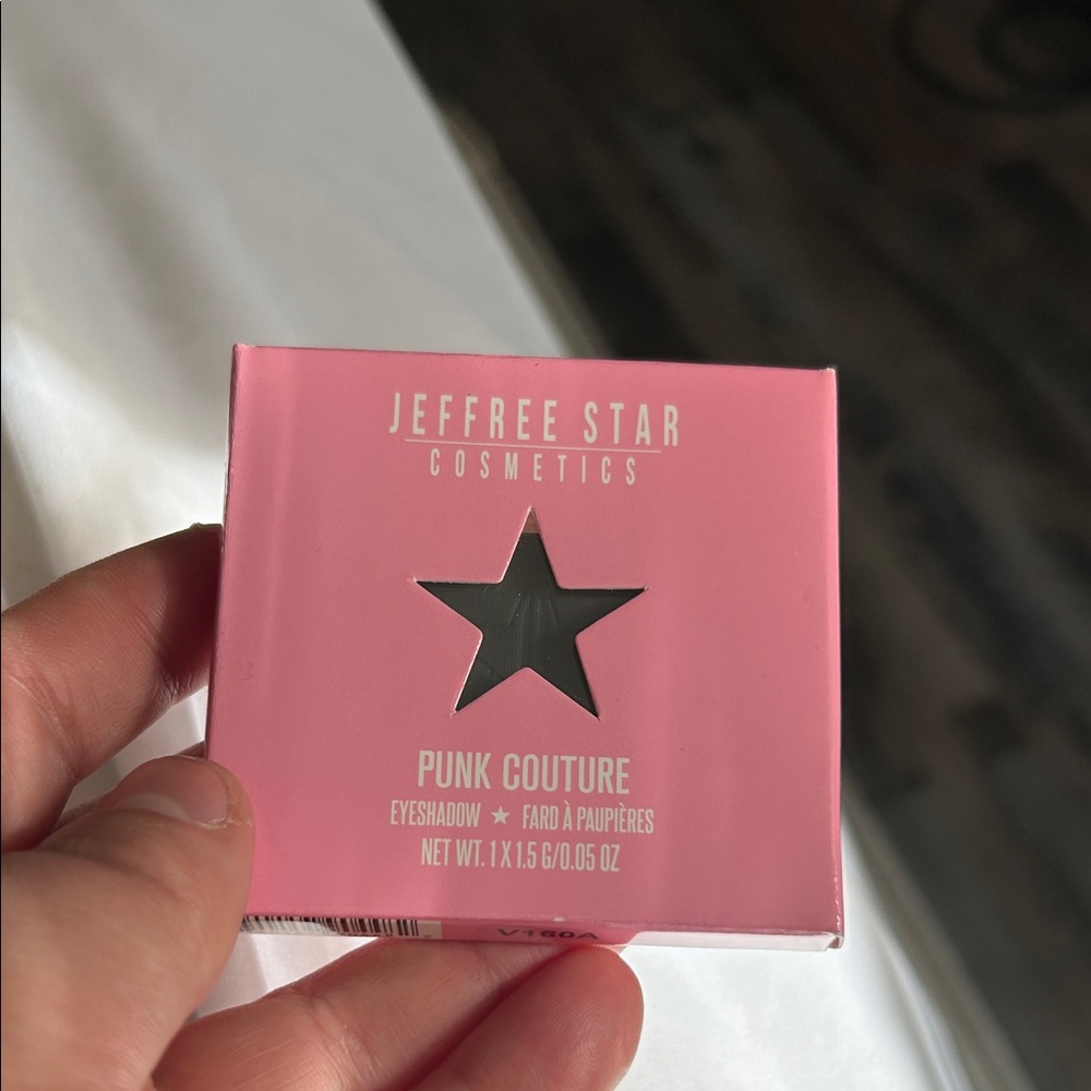 Jeffree Star Punk Couture Eyeshadow‎ - Bold Pink